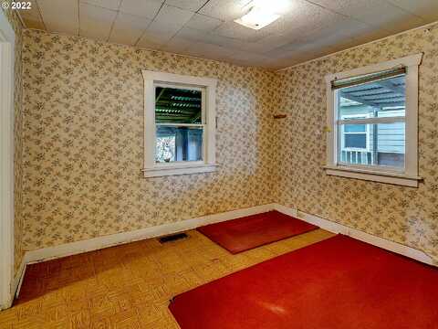 Sandy, PORTLAND, OR 97220