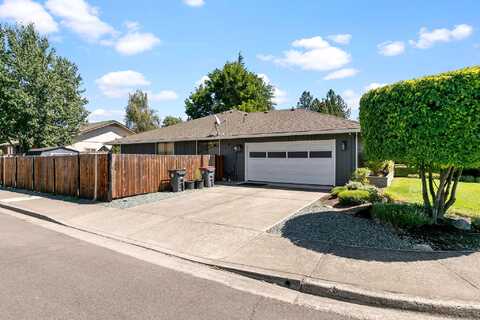 Pinebrook, MEDFORD, OR 97504