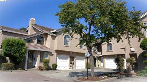 Maria, CASTRO VALLEY, CA 94546