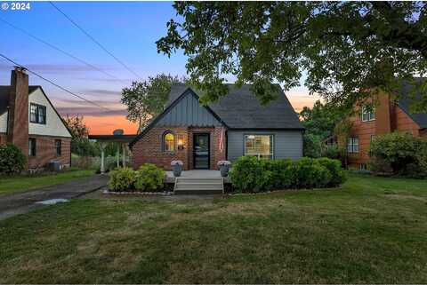Main, WASHOUGAL, WA 98671