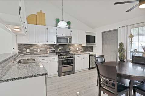 Miller, CEDAR HILL, TX 75104