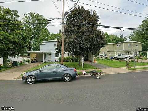 Maple, FAIRFAX, VA 22030
