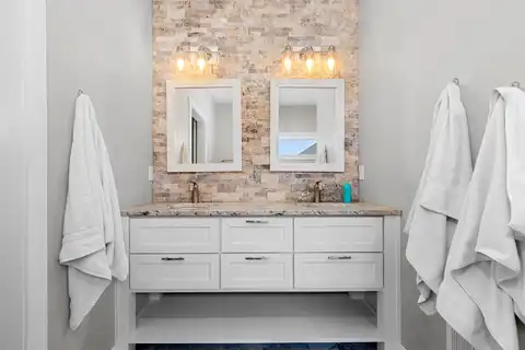 Cypress, SHERWOOD, WI 54169