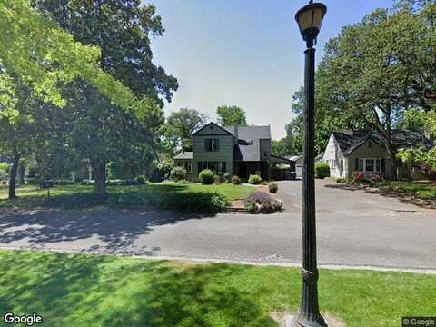 Glen Oak, MEDFORD, OR 97504
