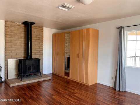 Calle Segundo, HUACHUCA CITY, AZ 85616