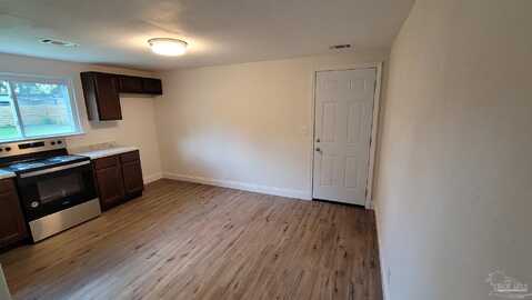 Todd, PENSACOLA, FL 32503