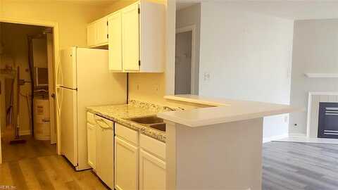 King, HAMPTON, VA 23669
