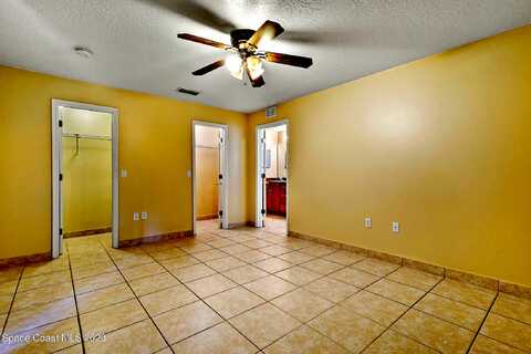 Martinez, PALM BAY, FL 32909