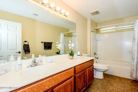 Placita El Cauce Rico, GREEN VALLEY, AZ 85614