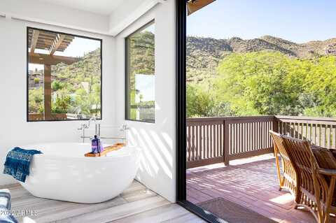 El Sendero, CAREFREE, AZ 85377