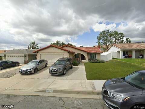 Robin, SAN BERNARDINO, CA 92407
