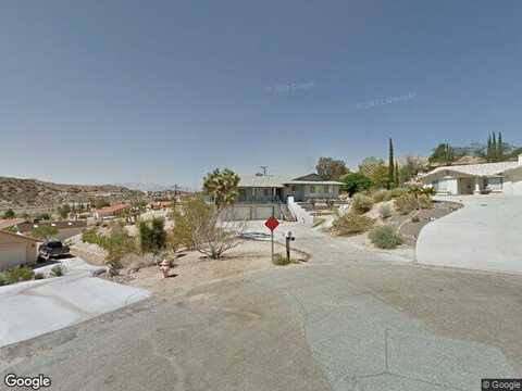 Pinon, YUCCA VALLEY, CA 92284
