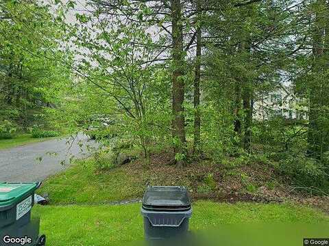 Hounds Ear, TOBYHANNA, PA 18466