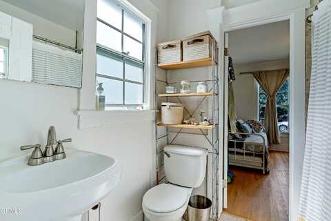 St Andrews, LOS ANGELES, CA 90004