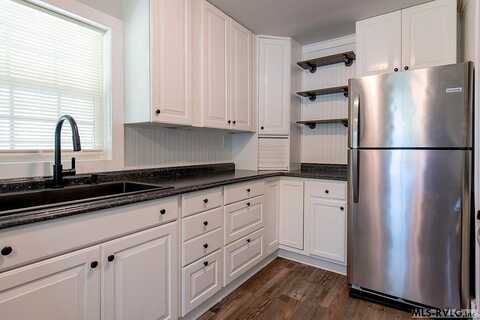 Main, SOUTH HILL, VA 23970