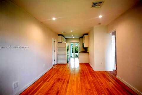 13Th, MIAMI, FL 33145
