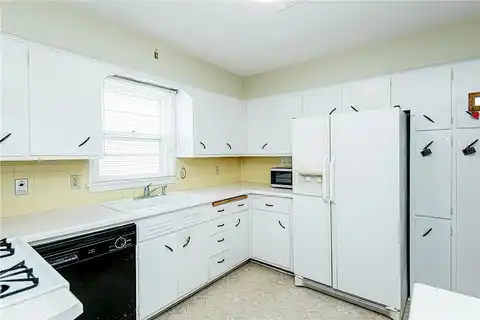 7Th, WASECA, MN 56093