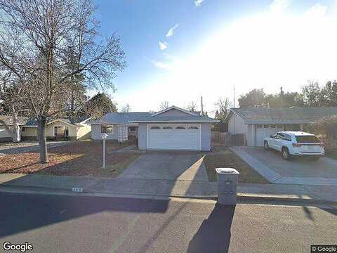 Rainier Cir, Vacaville, CA 95687