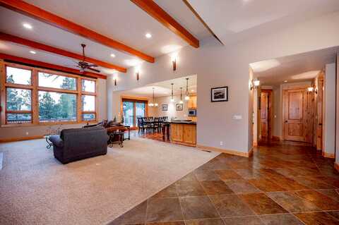 Mountain View, SISTERS, OR 97759