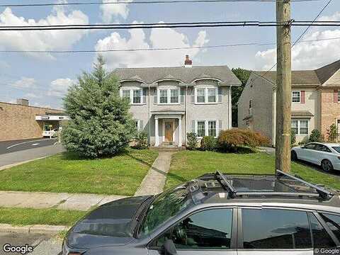 Claremont, HAVERTOWN, PA 19083