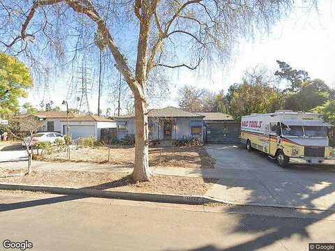 Burnet, MISSION HILLS, CA 91345