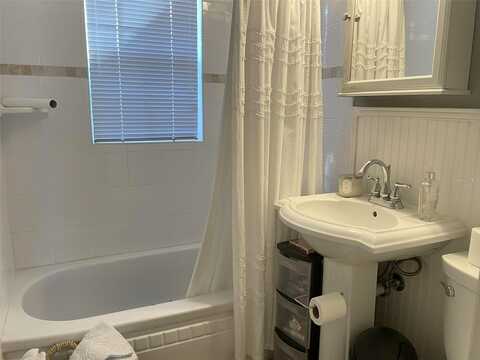 Sterling, TAMPA, FL 33614