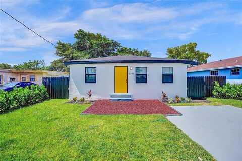 21St, WEST PARK, FL 33023