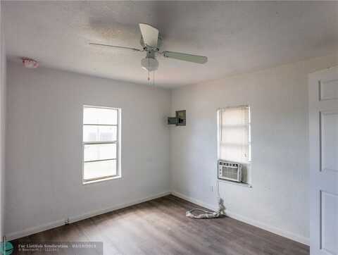 21St, WEST PARK, FL 33023