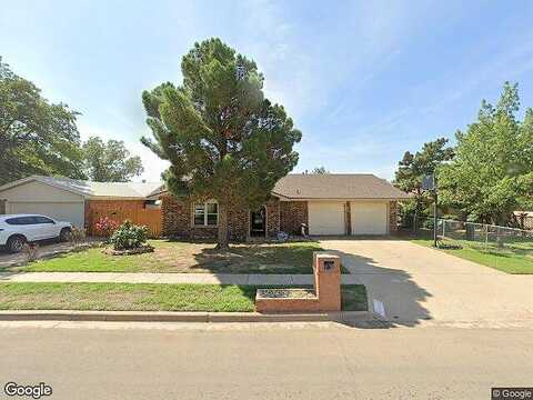 1St, LUBBOCK, TX 79416