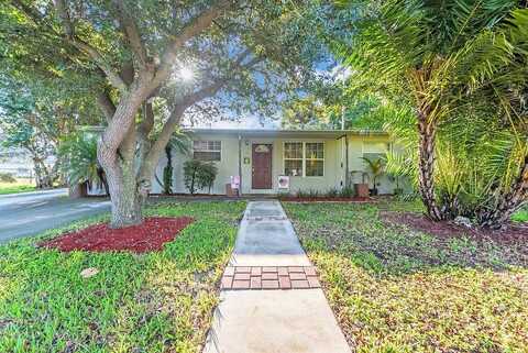 Mid Pines, PALM SPRINGS, FL 33461