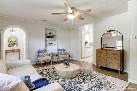 17Th, PENSACOLA, FL 32503