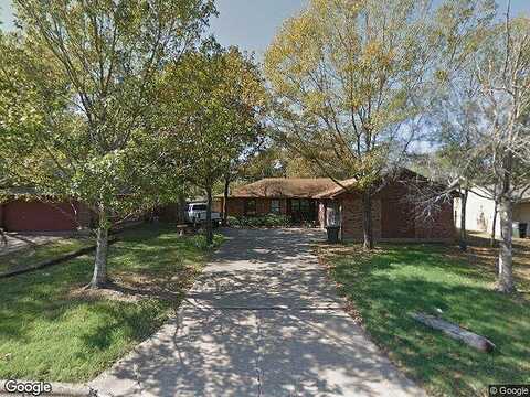 Adrienne, COLLEGE STATION, TX 77845