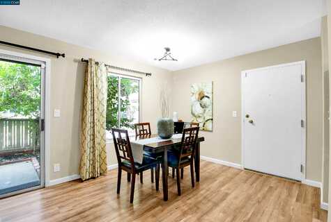 Oak, WALNUT CREEK, CA 94597