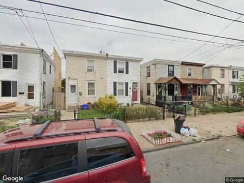 Coral, PHILADELPHIA, PA 19125