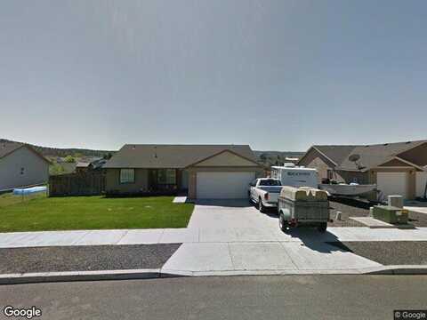 Bobbi, PRINEVILLE, OR 97754