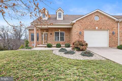 Donna, WOODSTOCK, VA 22664