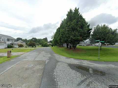 Allie, FARMVILLE, VA 23901