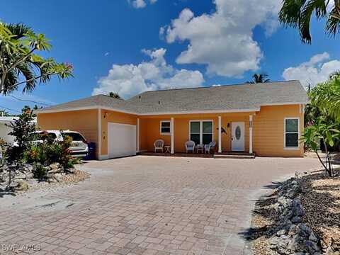 Connecticut, FORT MYERS BEACH, FL 33931