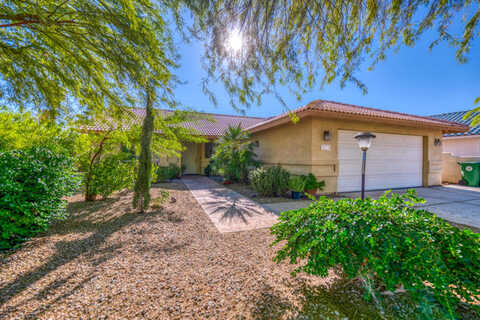 Avenida Quintana, CATHEDRAL CITY, CA 92234