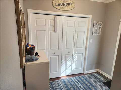 Market, SINTON, TX 78387