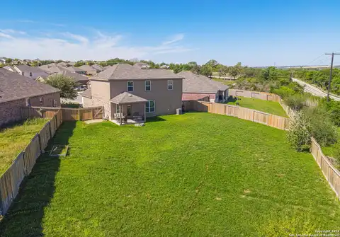 Cylamen, NEW BRAUNFELS, TX 78132