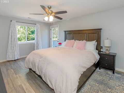 377Th, WASHOUGAL, WA 98671