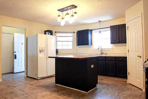 Connor, CRESTVIEW, FL 32539