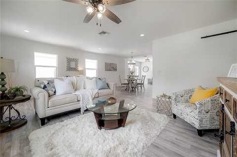 Paxton, TAMPA, FL 33611
