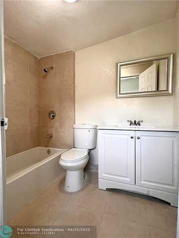 43Rd, LAUDERHILL, FL 33313