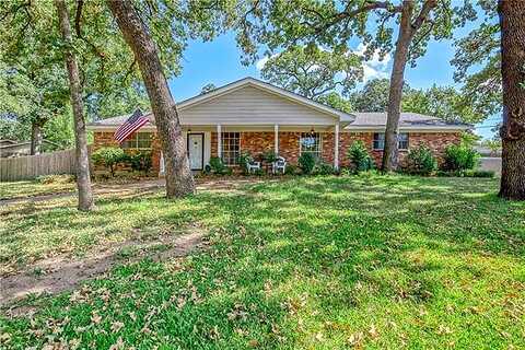 Brookside, HURST, TX 76053