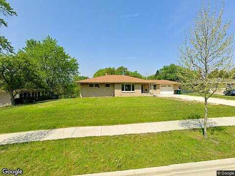 18Th, WEST BEND, WI 53095