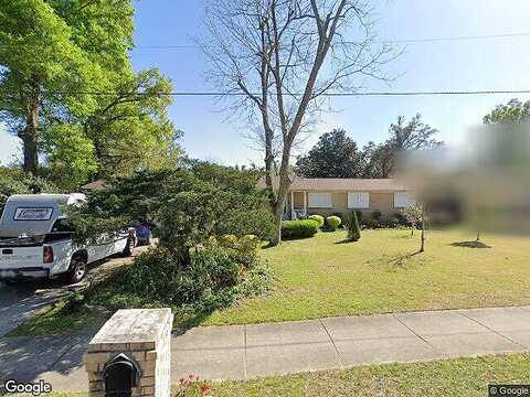 Toni, PENSACOLA, FL 32504