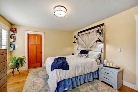 12Th, ANACORTES, WA 98221