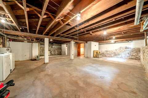6Th, KAUKAUNA, WI 54130